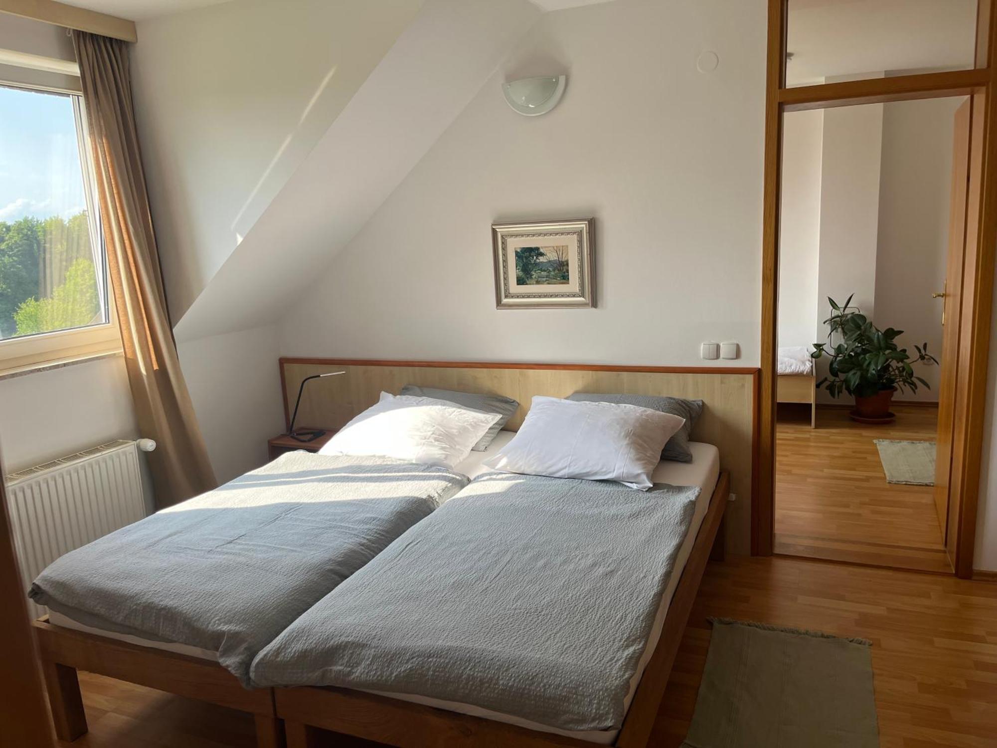 Karla'S House Bed & Breakfast Dobje pri Planini Exterior photo